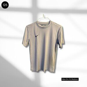 Nike Dri-Fit Tee in Light Grey